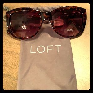 Beautiful Loft tortoise cat eye sunglasses.